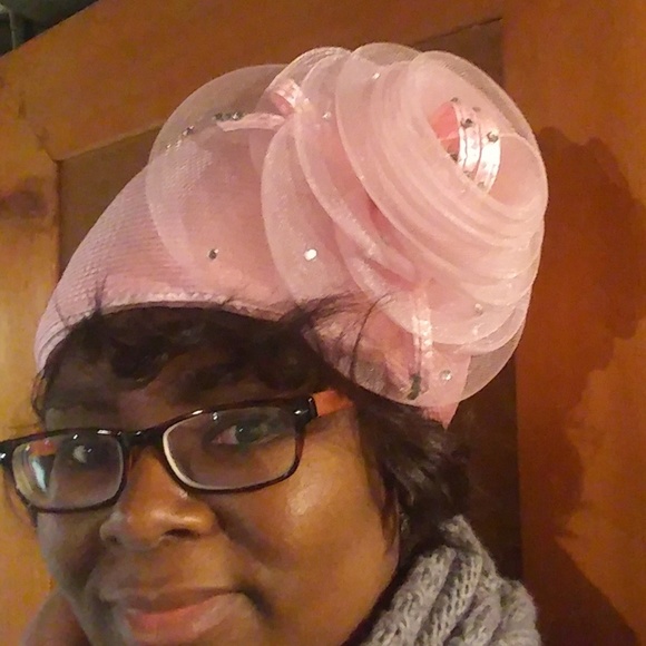 Pink hat - Picture 2 of 4